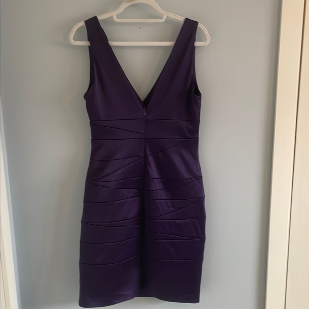 🇨🇦 Le chateau Elegant Dark Purple Sleeveless Satin Dress, size medium - Picture 6 of 17